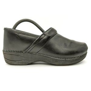 Dansko Pro Xp 2.0 Nursing Clogs